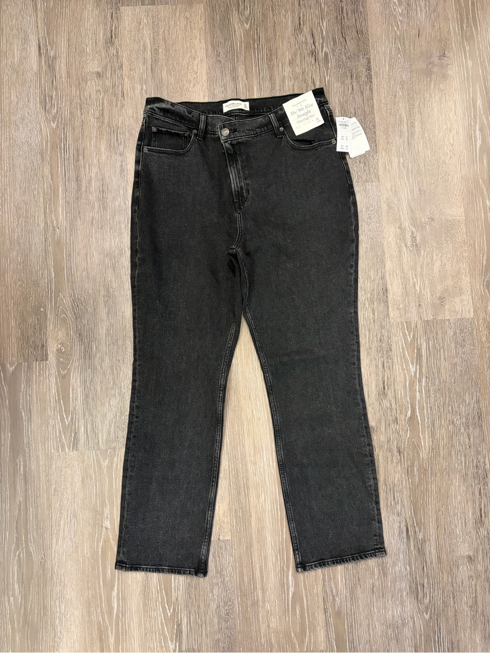 NWT Abercrombie & Fitch Women’s Black Jeans